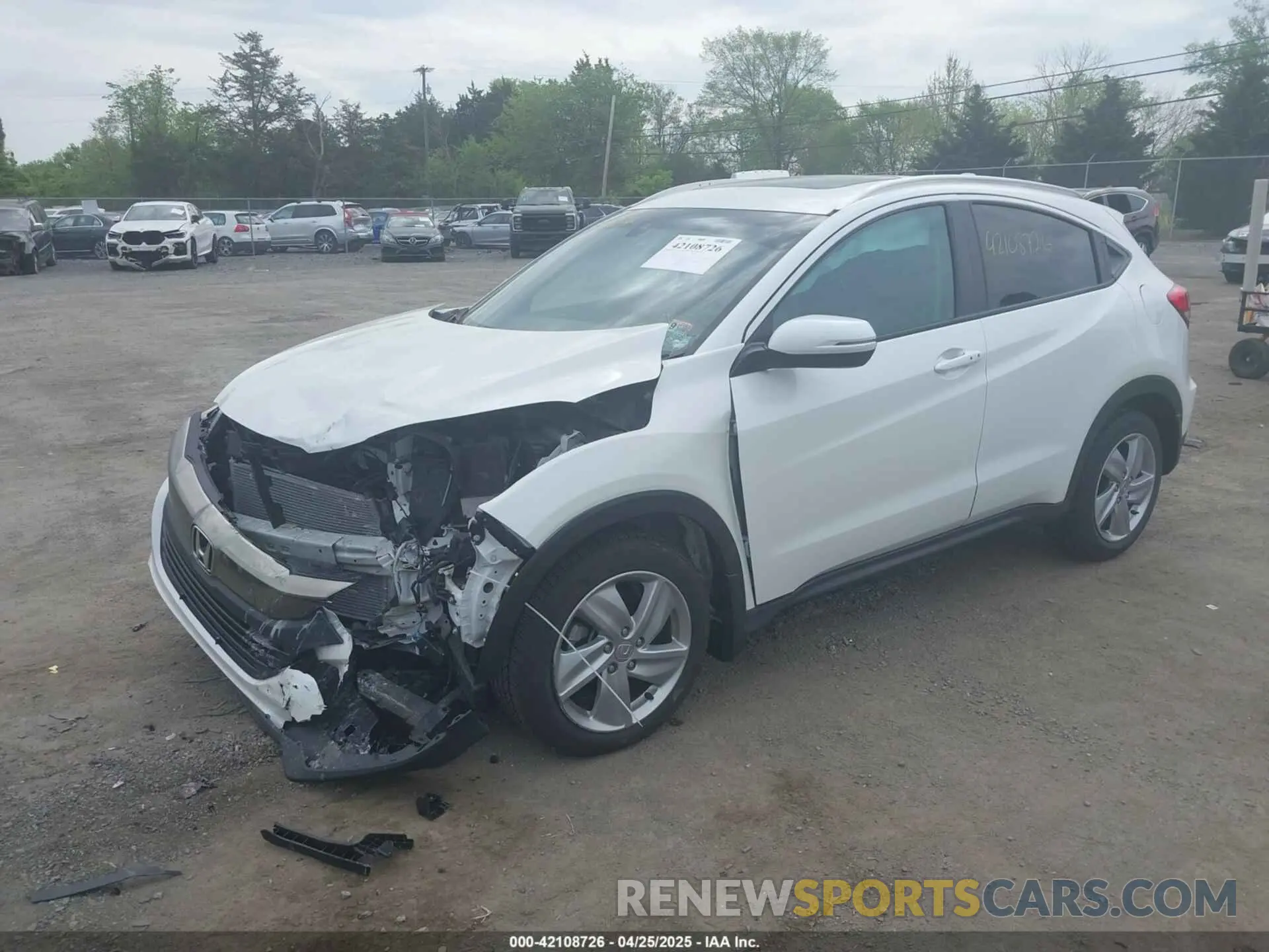 2 Photograph of a damaged car 3CZRU5H53KM727524 HONDA HR-V 2019