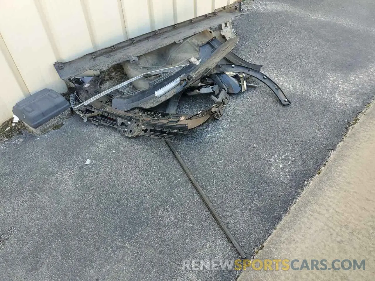 12 Photograph of a damaged car 3CZRU5H54KM704964 HONDA HR-V 2019