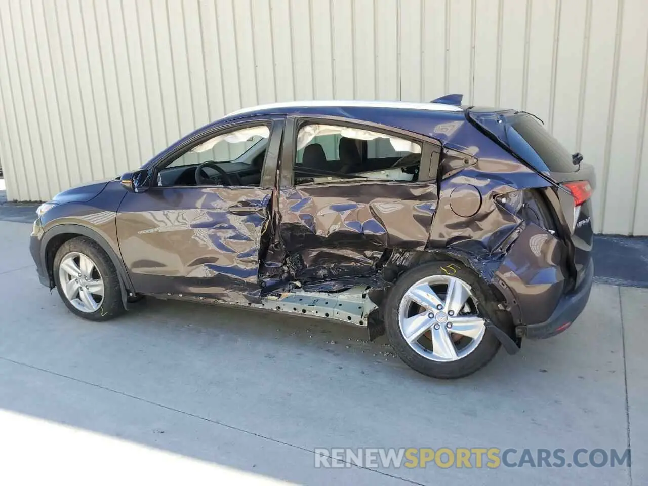 2 Photograph of a damaged car 3CZRU5H54KM704964 HONDA HR-V 2019