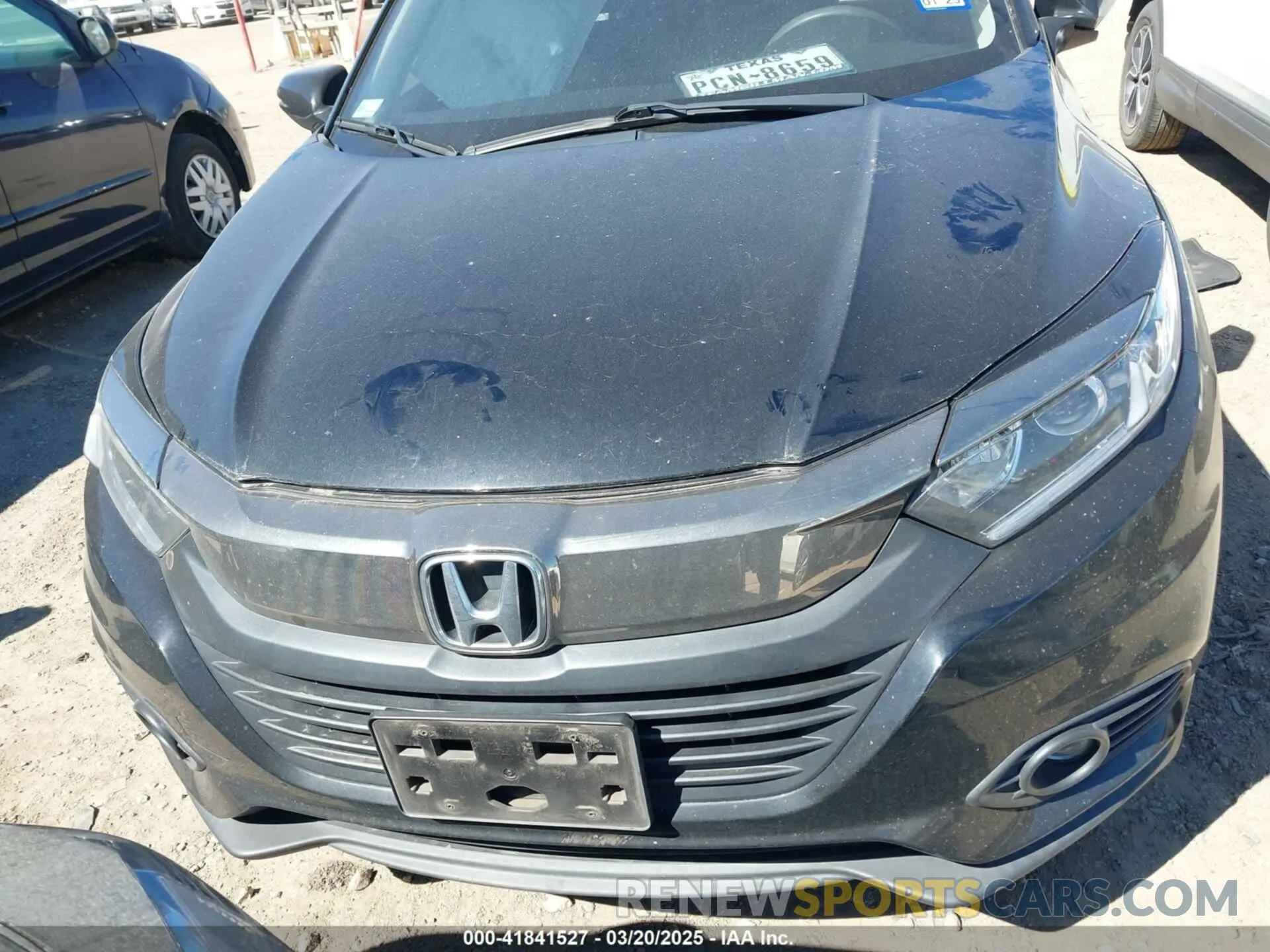 12 Photograph of a damaged car 3CZRU5H54KM709856 HONDA HR-V 2019