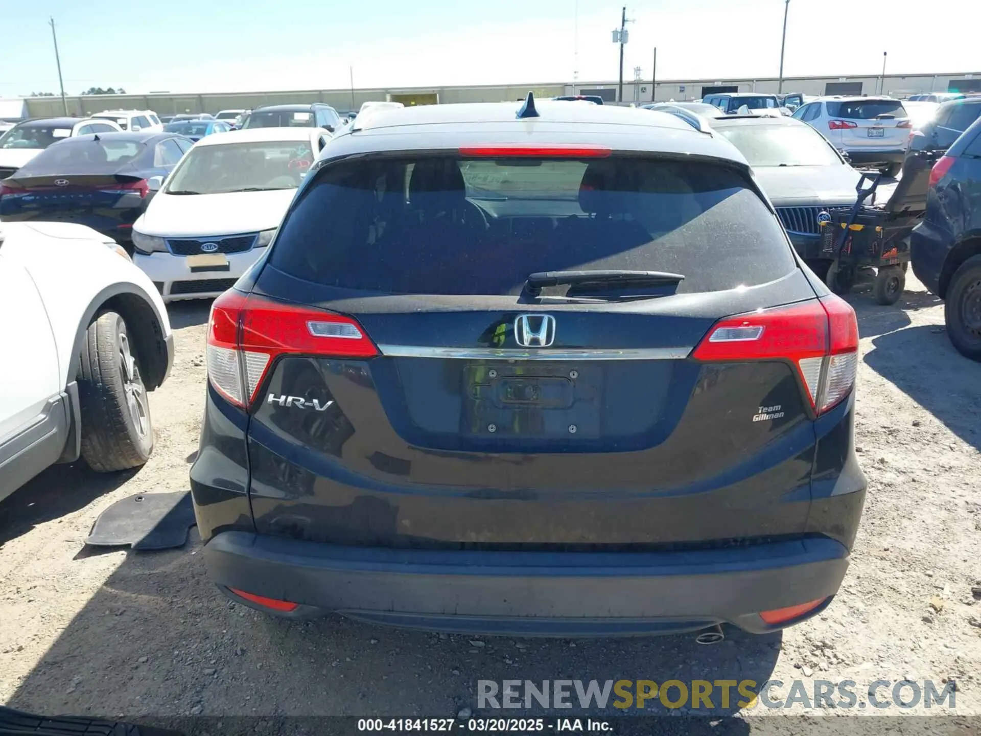 16 Photograph of a damaged car 3CZRU5H54KM709856 HONDA HR-V 2019