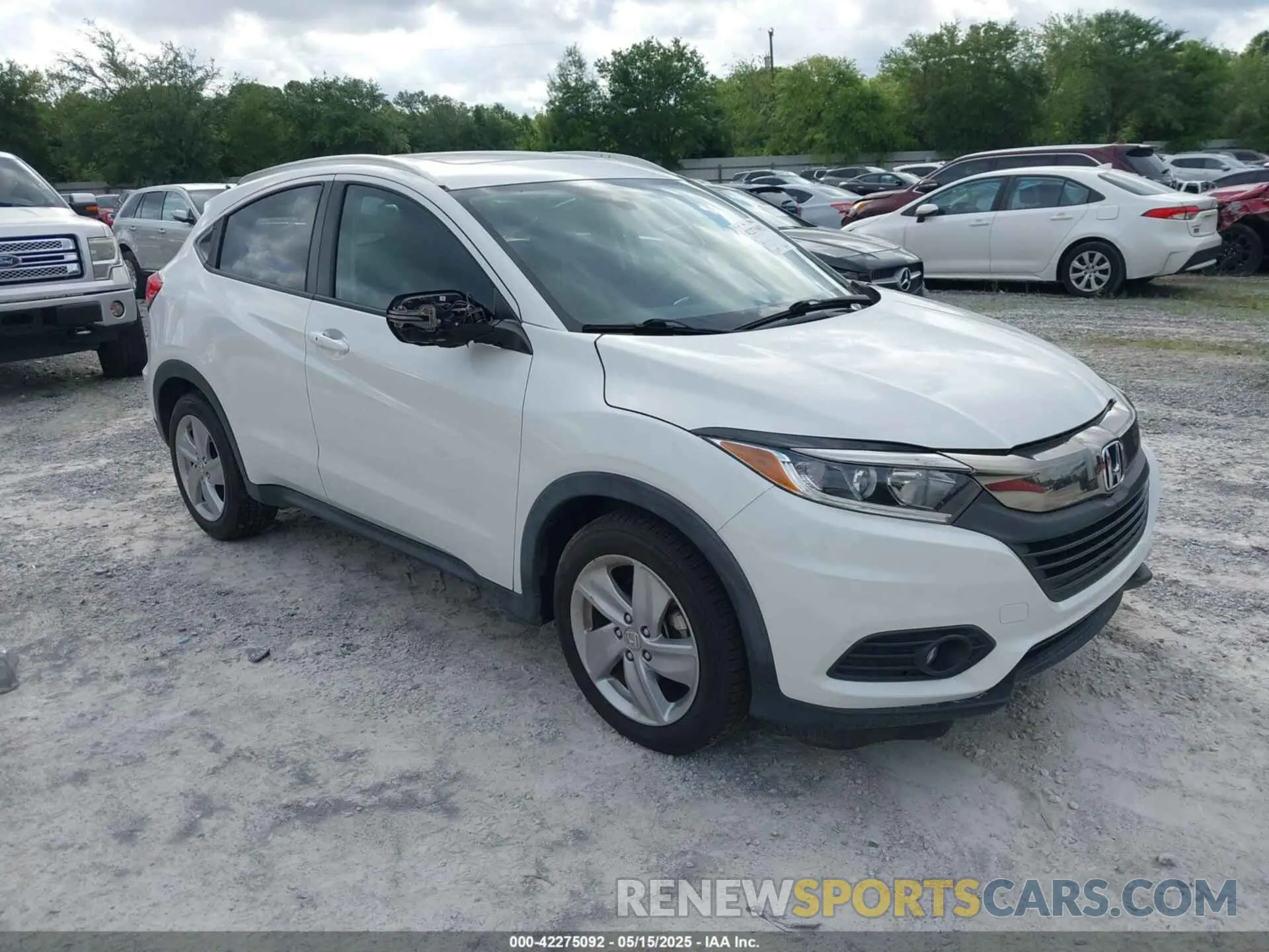 1 Photograph of a damaged car 3CZRU5H54KM729721 HONDA HR-V 2019