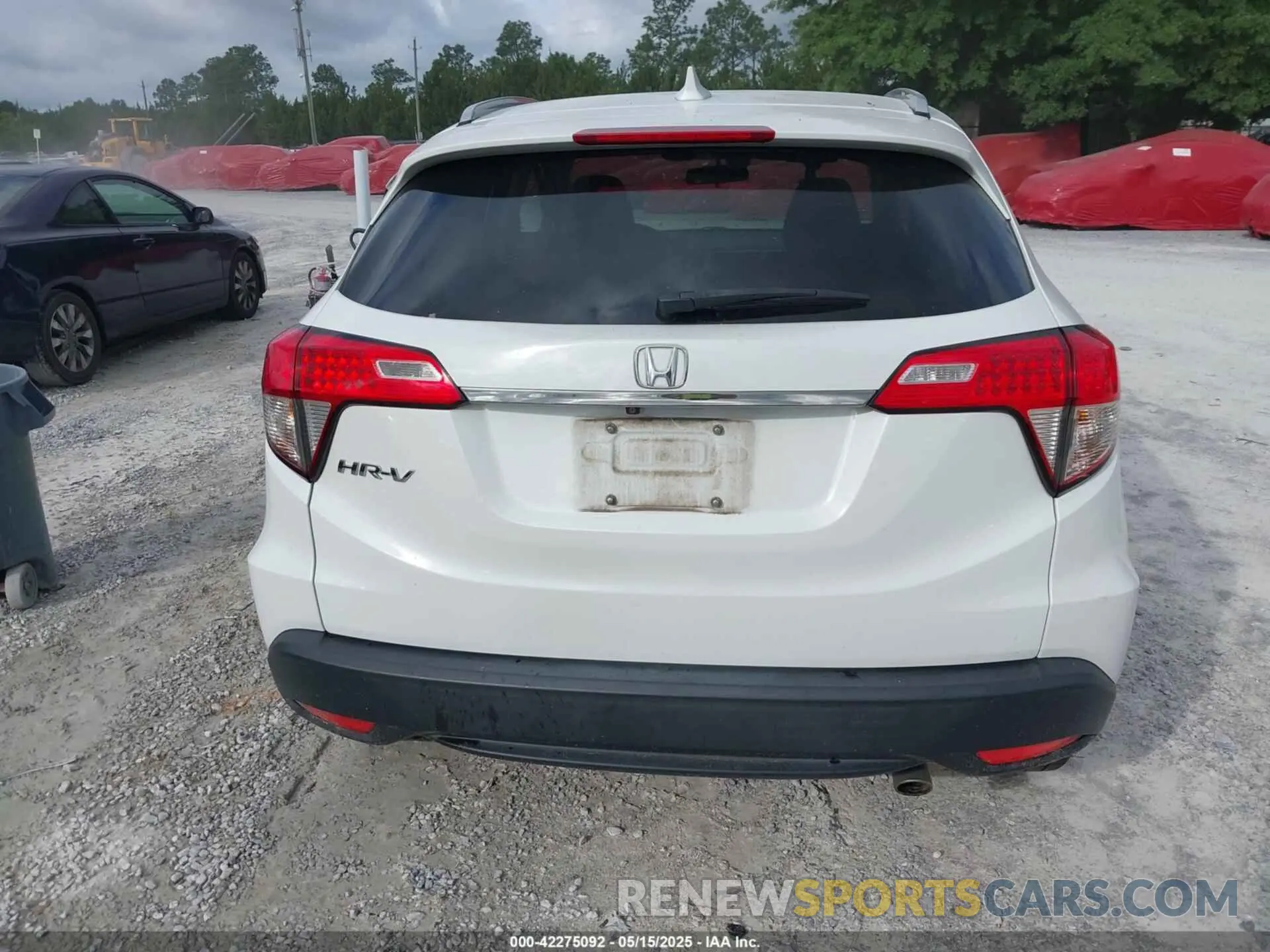 16 Photograph of a damaged car 3CZRU5H54KM729721 HONDA HR-V 2019