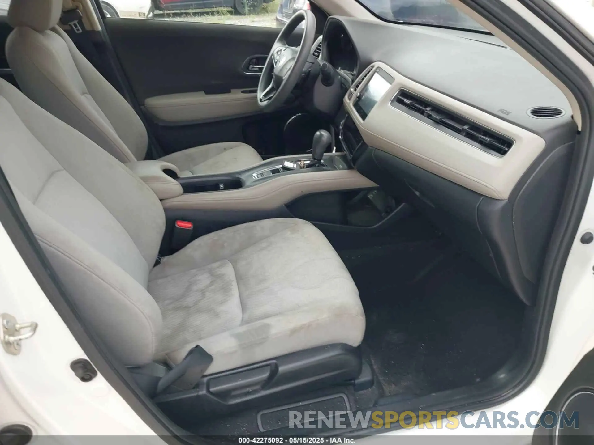 5 Photograph of a damaged car 3CZRU5H54KM729721 HONDA HR-V 2019