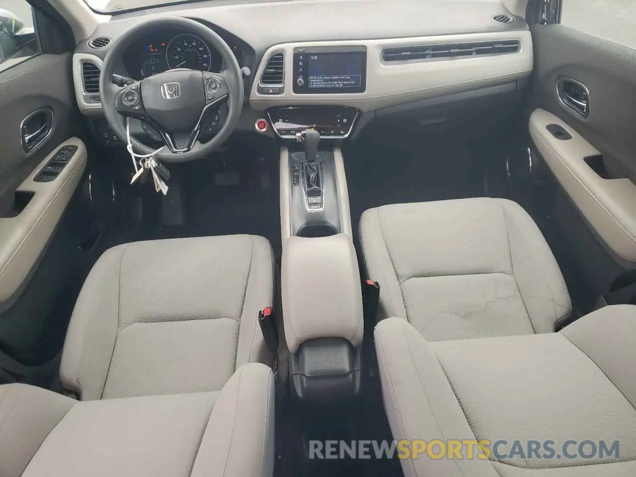 8 Photograph of a damaged car 3CZRU5H55KM708425 HONDA HR-V 2019