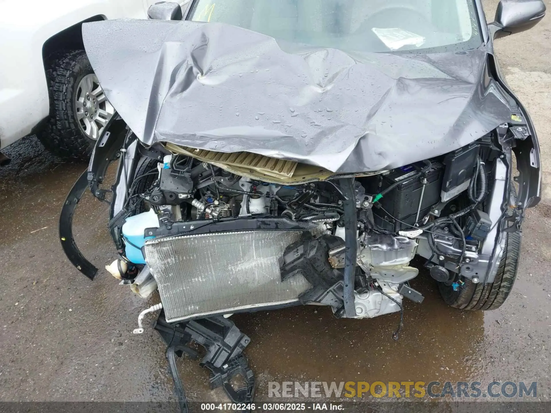 10 Photograph of a damaged car 3CZRU5H56KM706540 HONDA HR-V 2019