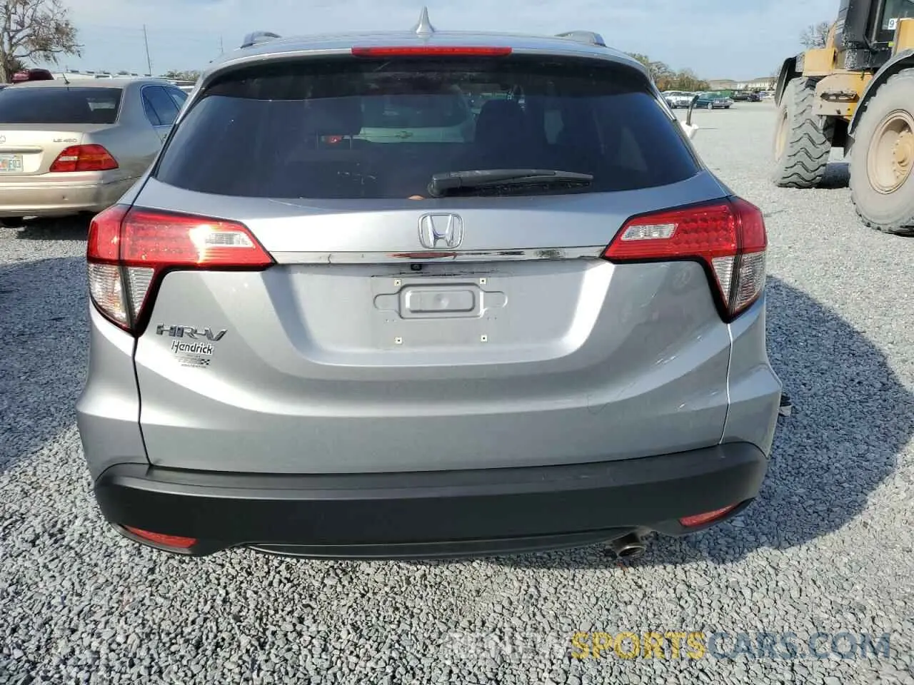 6 Photograph of a damaged car 3CZRU5H56KM711737 HONDA HR-V 2019