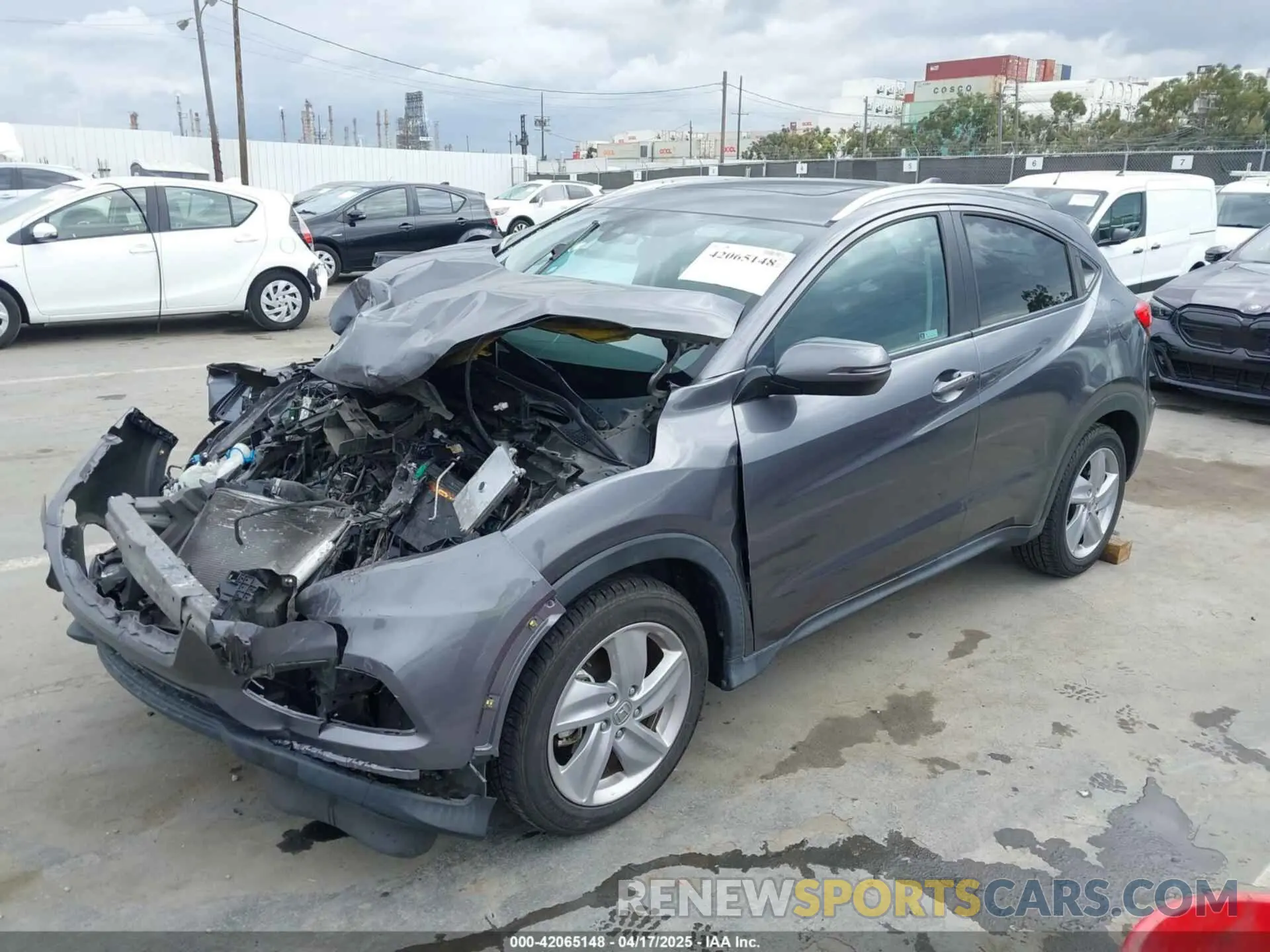 2 Photograph of a damaged car 3CZRU5H56KM723998 HONDA HR-V 2019
