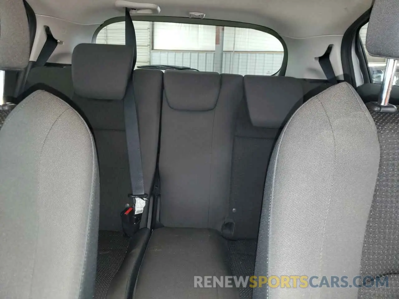 10 Photograph of a damaged car 3CZRU5H56KM724049 HONDA HR-V 2019