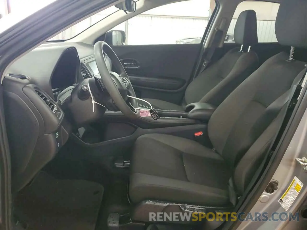 7 Photograph of a damaged car 3CZRU5H56KM724049 HONDA HR-V 2019