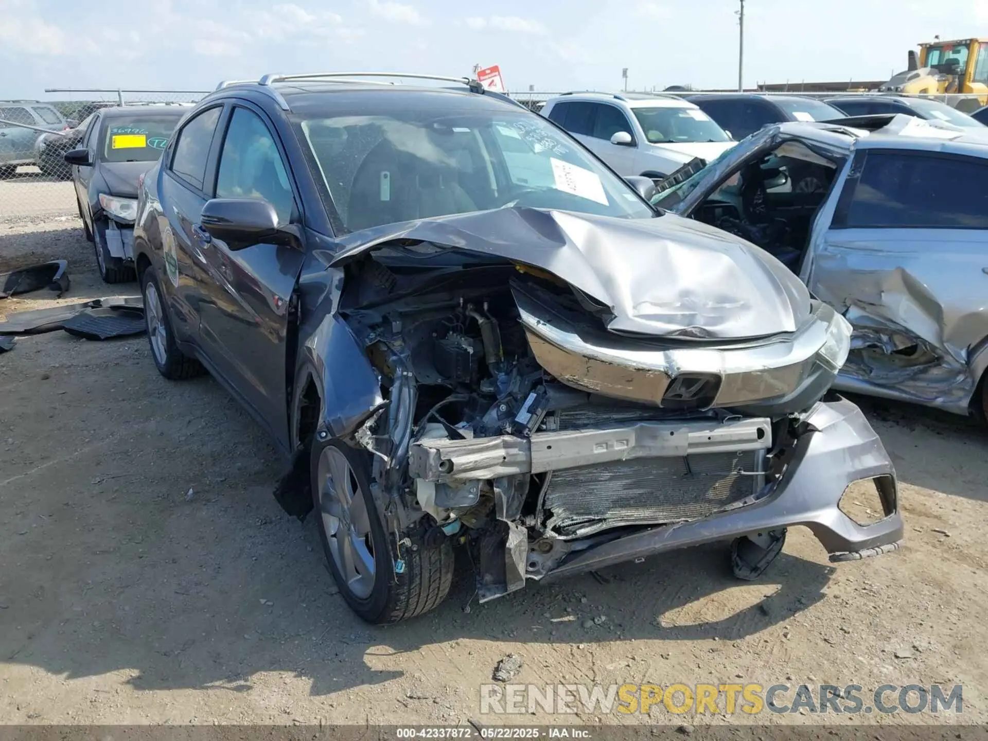 1 Photograph of a damaged car 3CZRU5H57KM712363 HONDA HR-V 2019