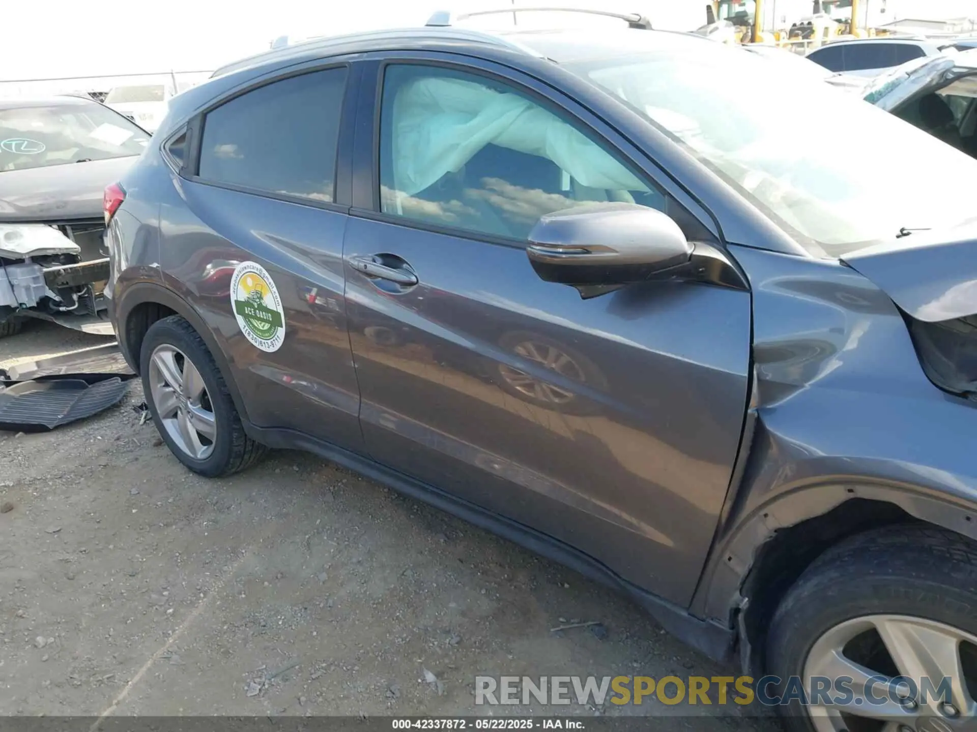 13 Photograph of a damaged car 3CZRU5H57KM712363 HONDA HR-V 2019
