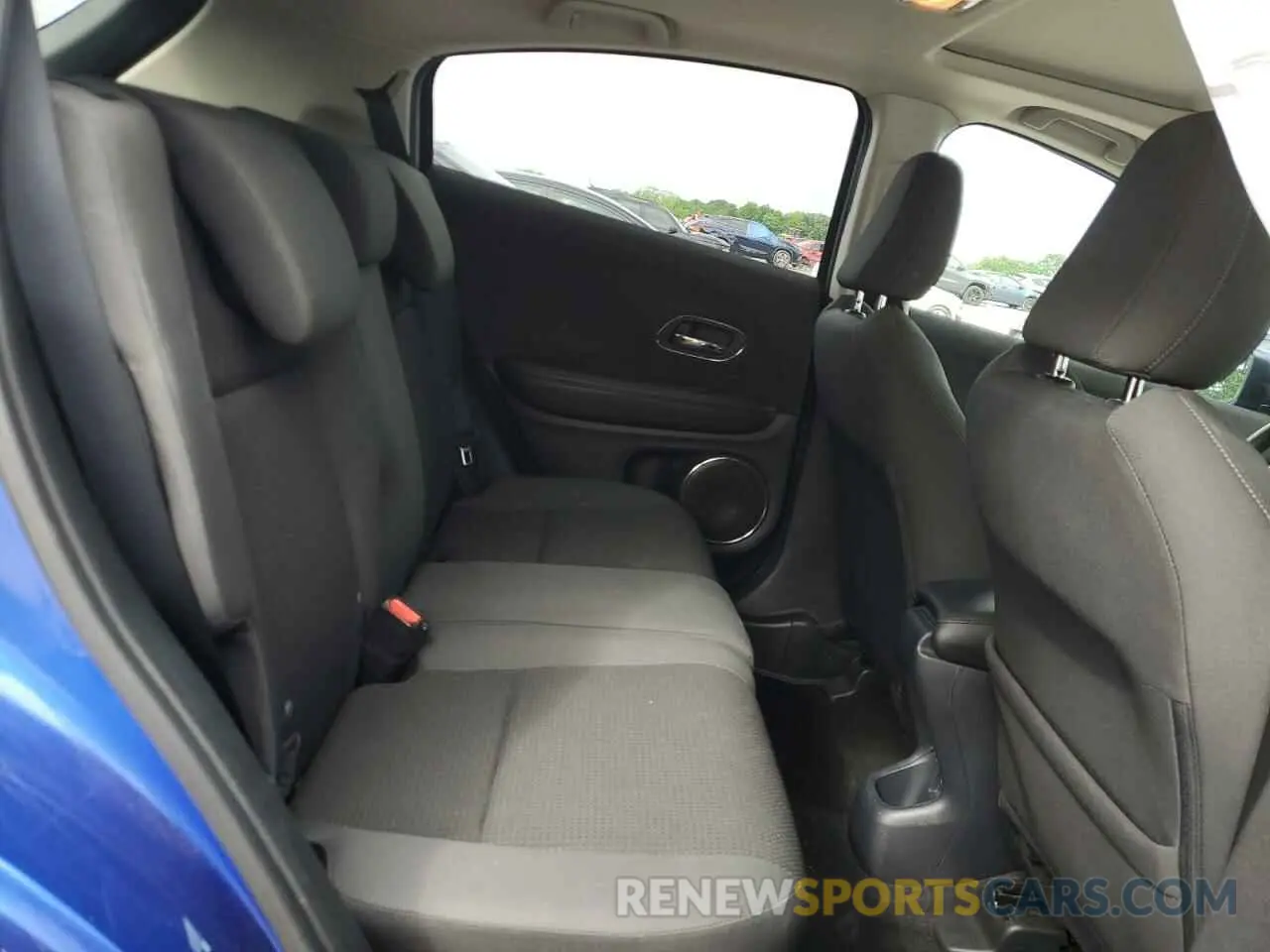 10 Photograph of a damaged car 3CZRU5H58KM709097 HONDA HR-V 2019