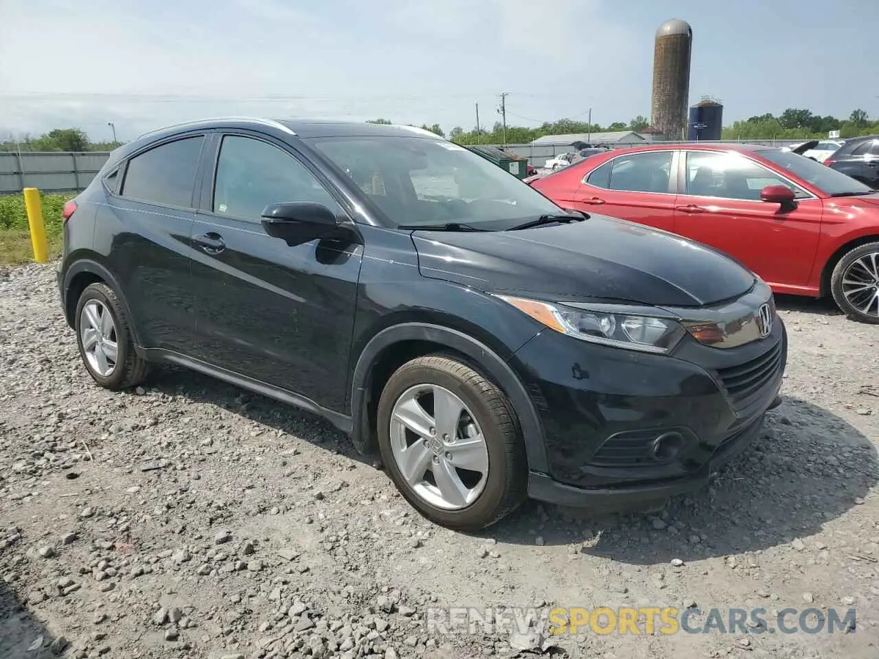 4 Photograph of a damaged car 3CZRU5H58KM711514 HONDA HR-V 2019