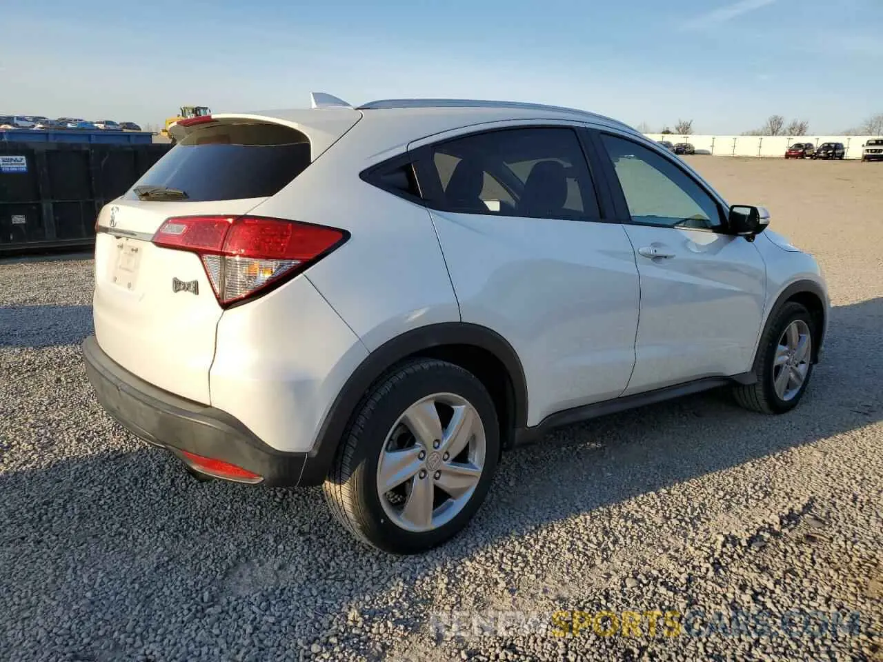 3 Photograph of a damaged car 3CZRU5H58KM712016 HONDA HR-V 2019