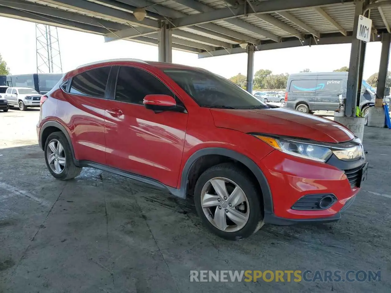 4 Photograph of a damaged car 3CZRU5H58KM717250 HONDA HR-V 2019