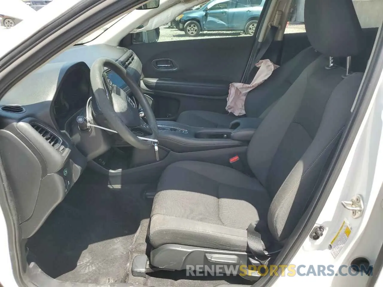 7 Photograph of a damaged car 3CZRU5H58KM717328 HONDA HR-V 2019