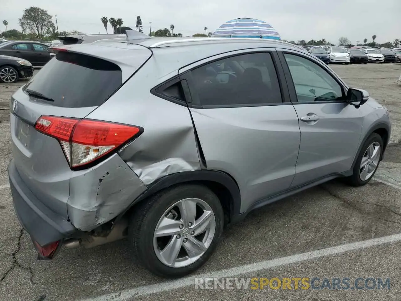 3 Photograph of a damaged car 3CZRU5H58KM728166 HONDA HR-V 2019