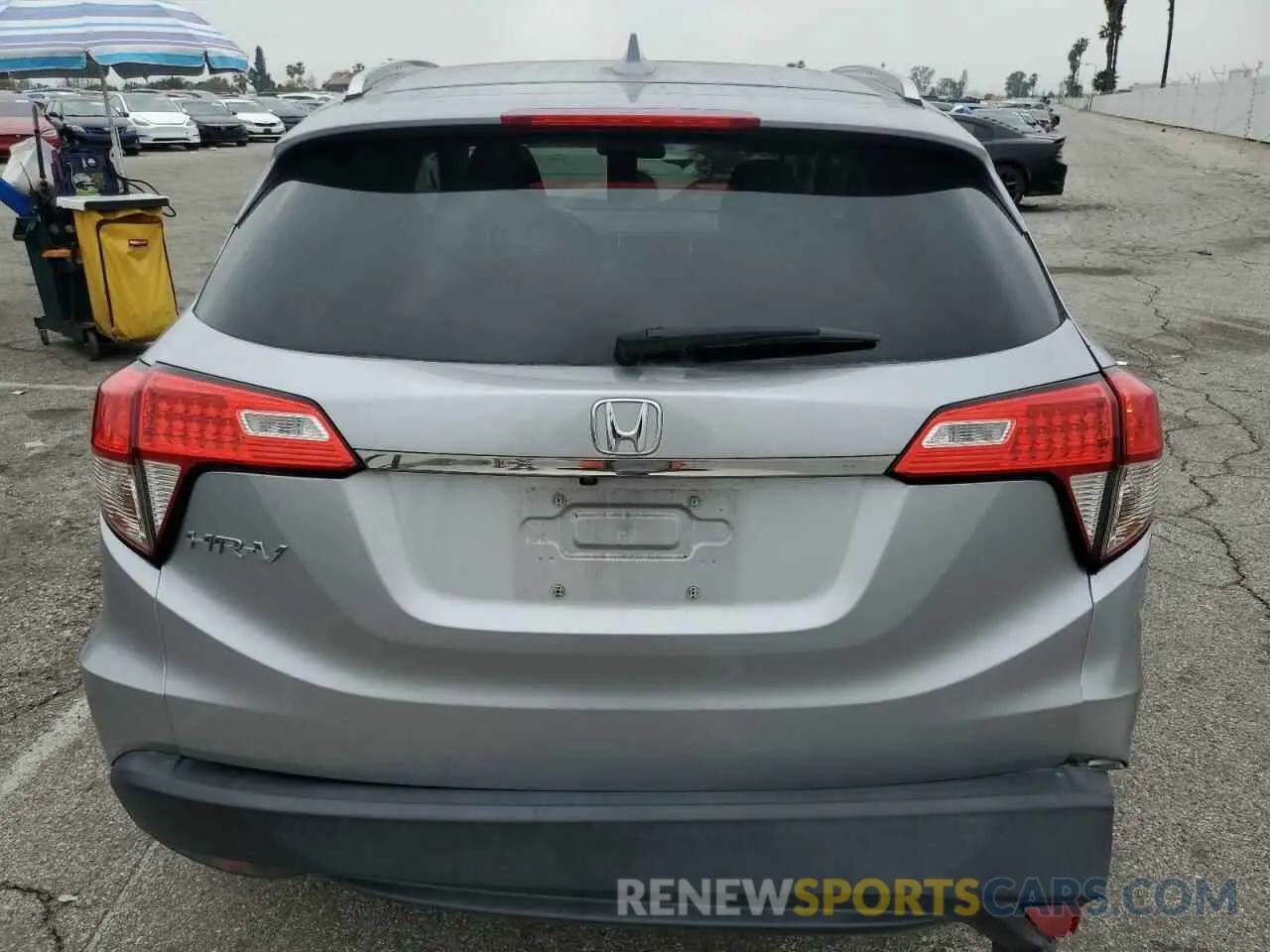 6 Photograph of a damaged car 3CZRU5H58KM728166 HONDA HR-V 2019