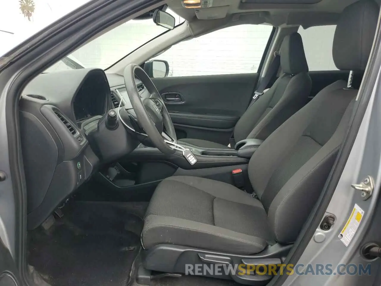 7 Photograph of a damaged car 3CZRU5H58KM728166 HONDA HR-V 2019
