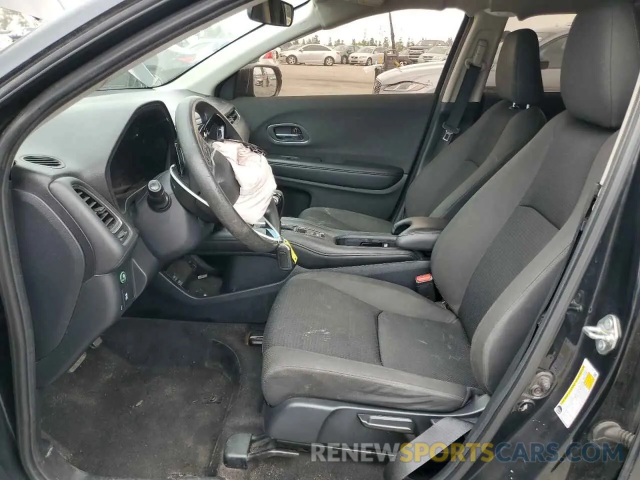 7 Photograph of a damaged car 3CZRU5H59KM723798 HONDA HR-V 2019