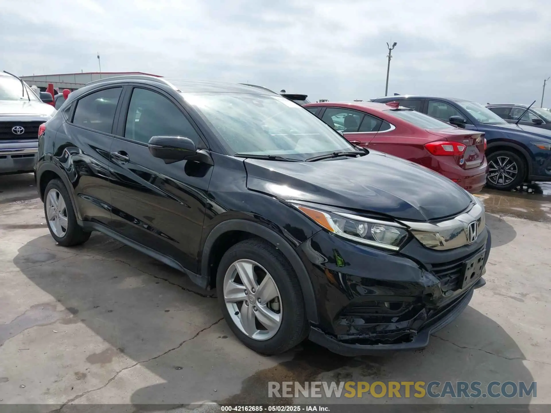 1 Photograph of a damaged car 3CZRU5H59KM729035 HONDA HR-V 2019