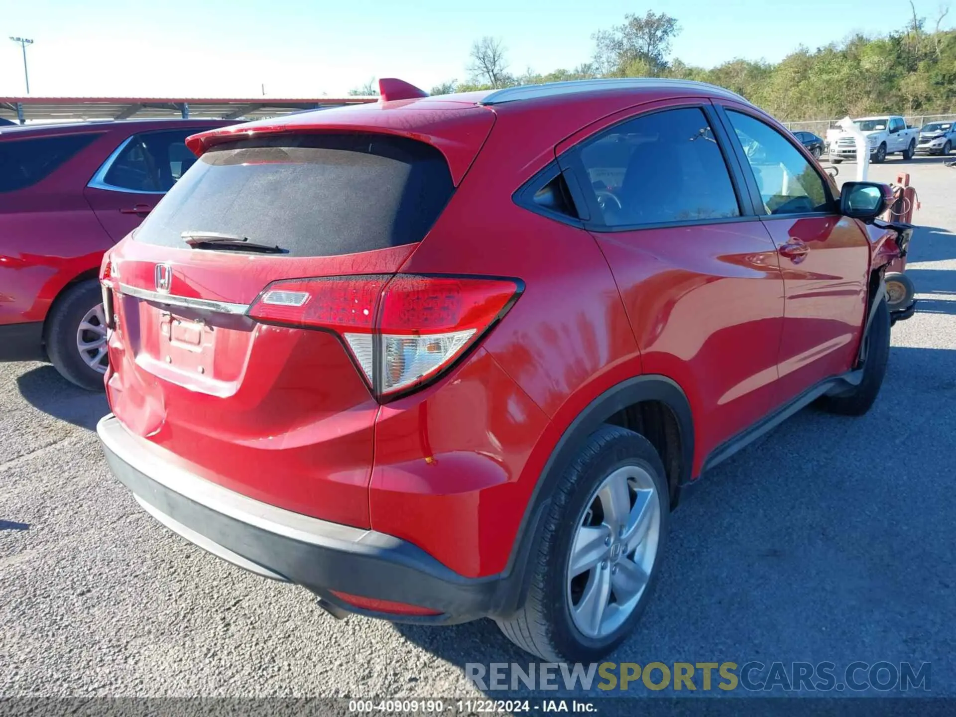 4 Photograph of a damaged car 3CZRU5H5XKM701213 HONDA HR-V 2019