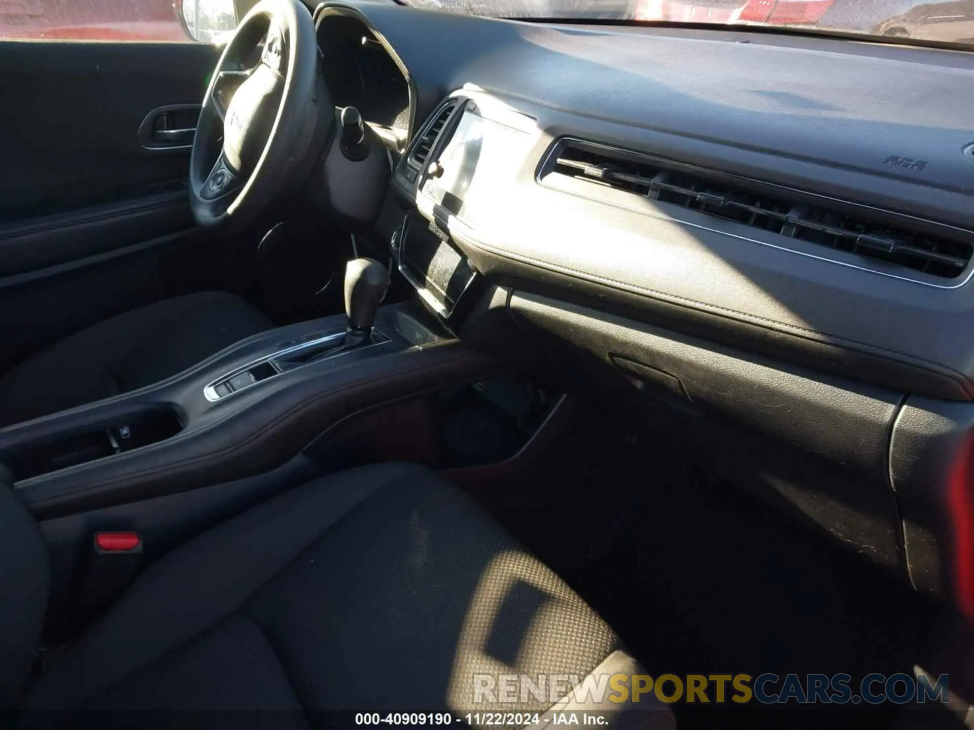 5 Photograph of a damaged car 3CZRU5H5XKM701213 HONDA HR-V 2019