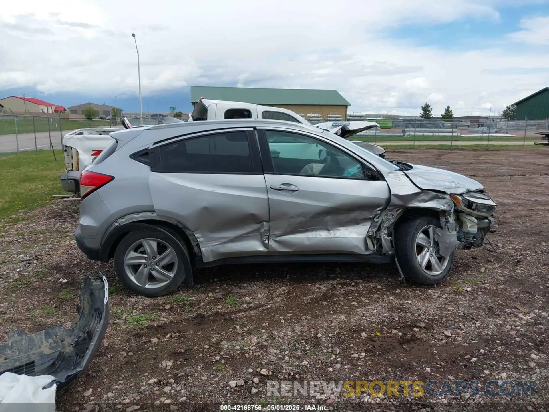 14 Photograph of a damaged car 3CZRU5H5XKM710638 HONDA HR-V 2019