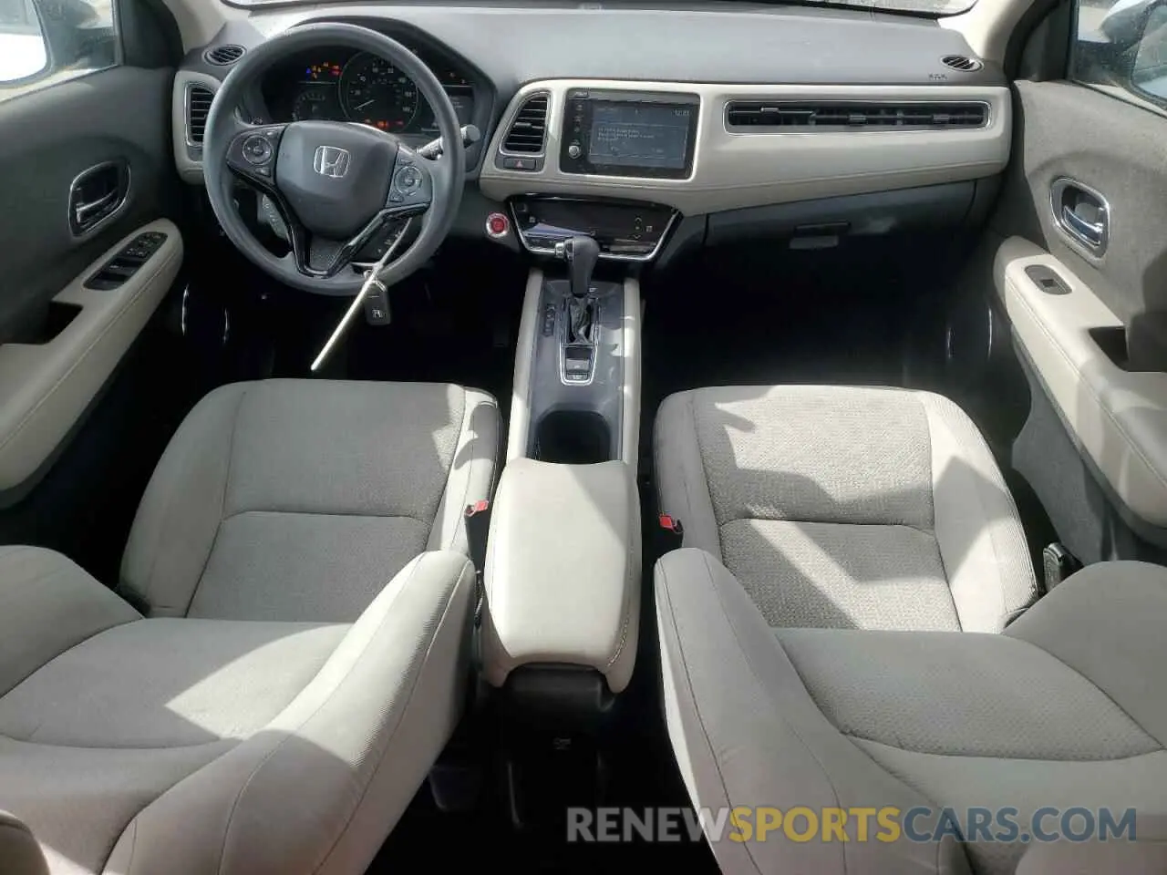 8 Photograph of a damaged car 3CZRU5H5XKM729996 HONDA HR-V 2019