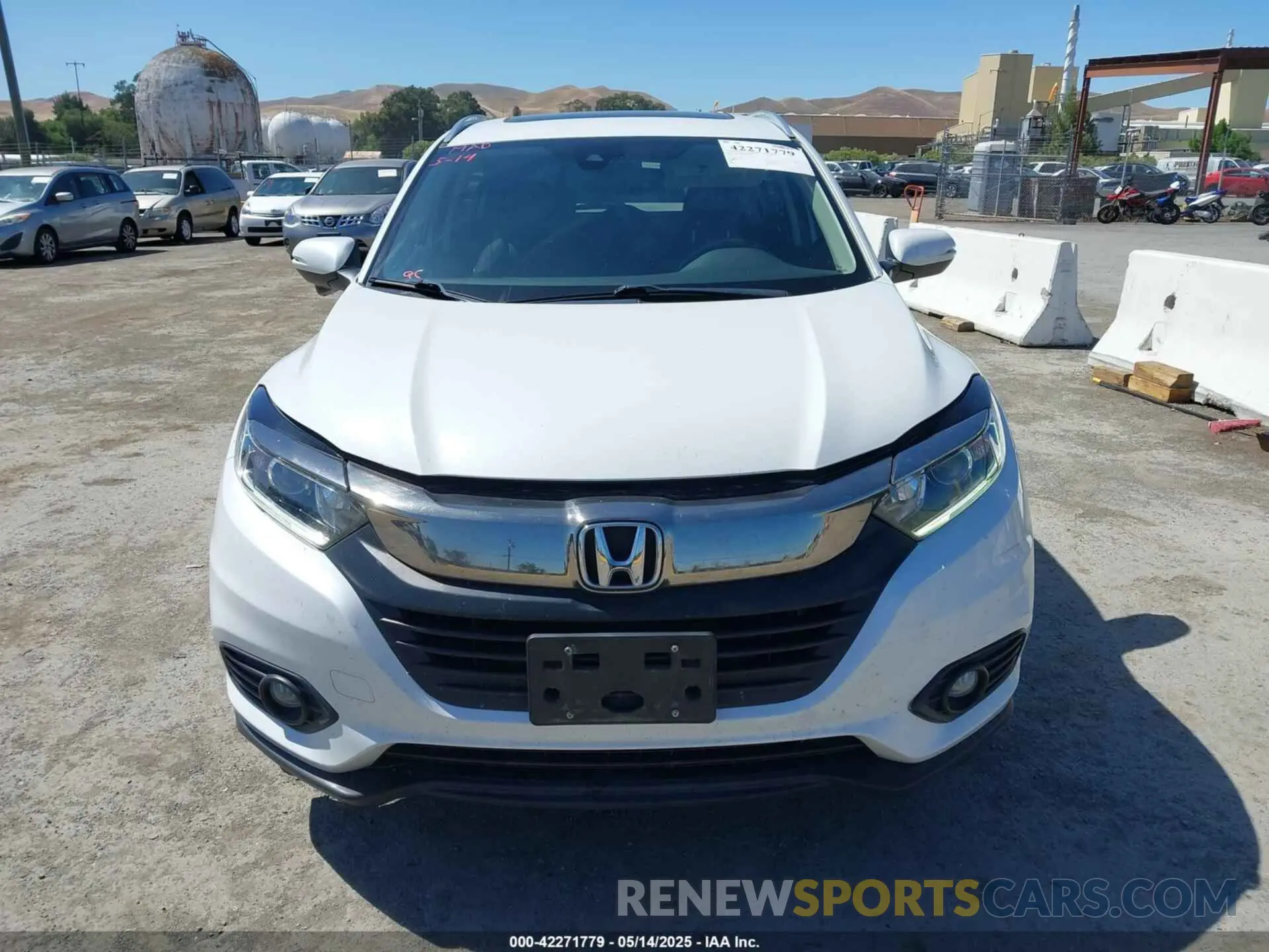 13 Photograph of a damaged car 3CZRU5H71KM712778 HONDA HR-V 2019