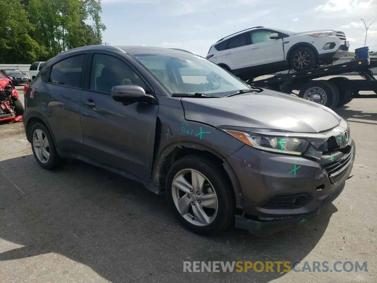 4 Photograph of a damaged car 3CZRU5H72KM709176 HONDA HR-V 2019