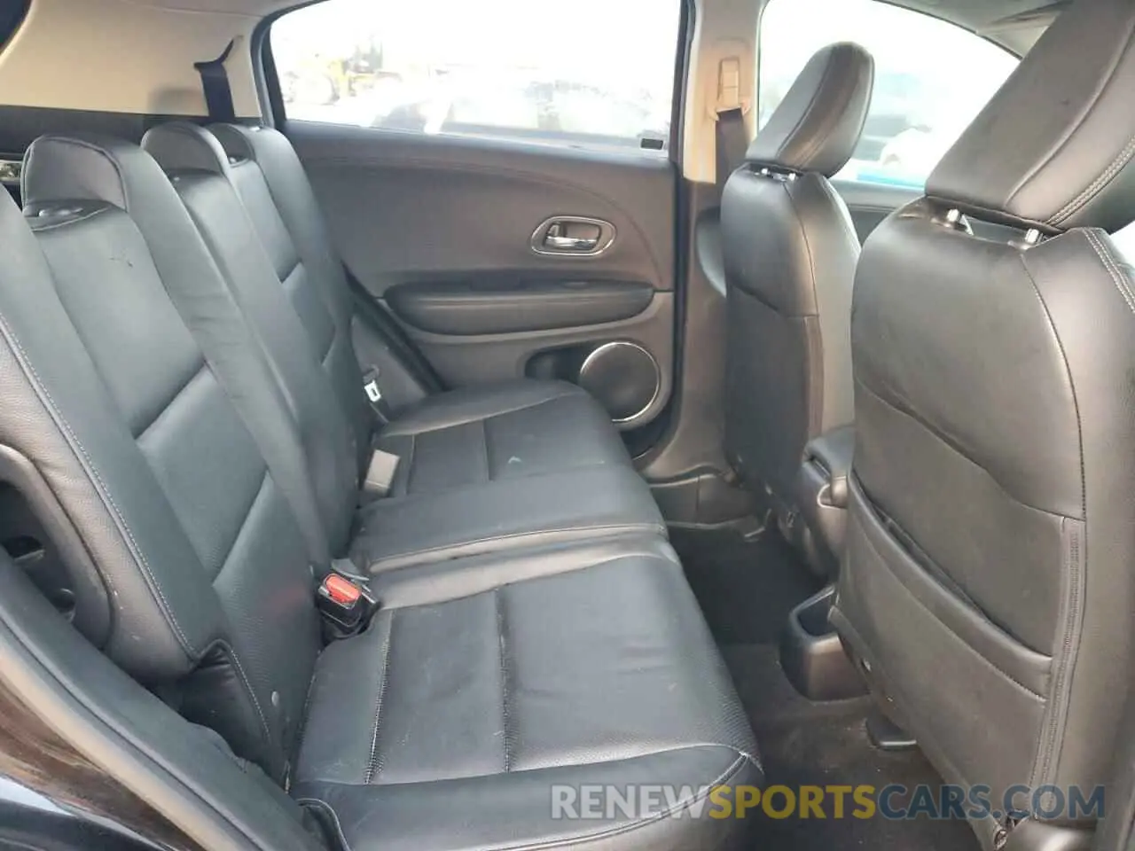 10 Photograph of a damaged car 3CZRU5H72KM709324 HONDA HR-V 2019