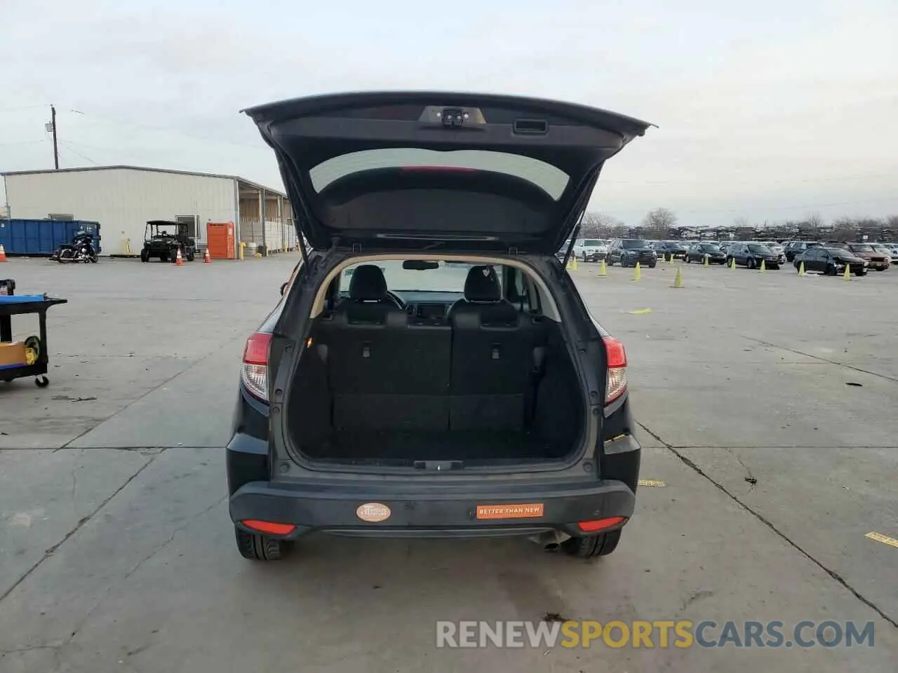 6 Photograph of a damaged car 3CZRU5H72KM709324 HONDA HR-V 2019