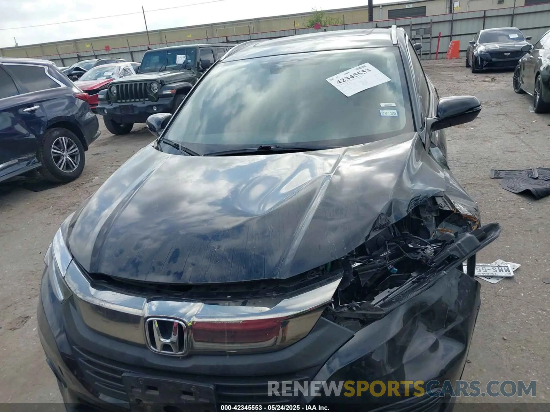 12 Photograph of a damaged car 3CZRU5H73KM722941 HONDA HR-V 2019