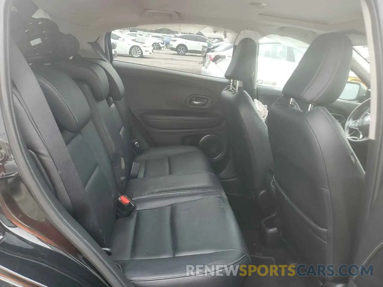 10 Photograph of a damaged car 3CZRU5H75KM711858 HONDA HR-V 2019
