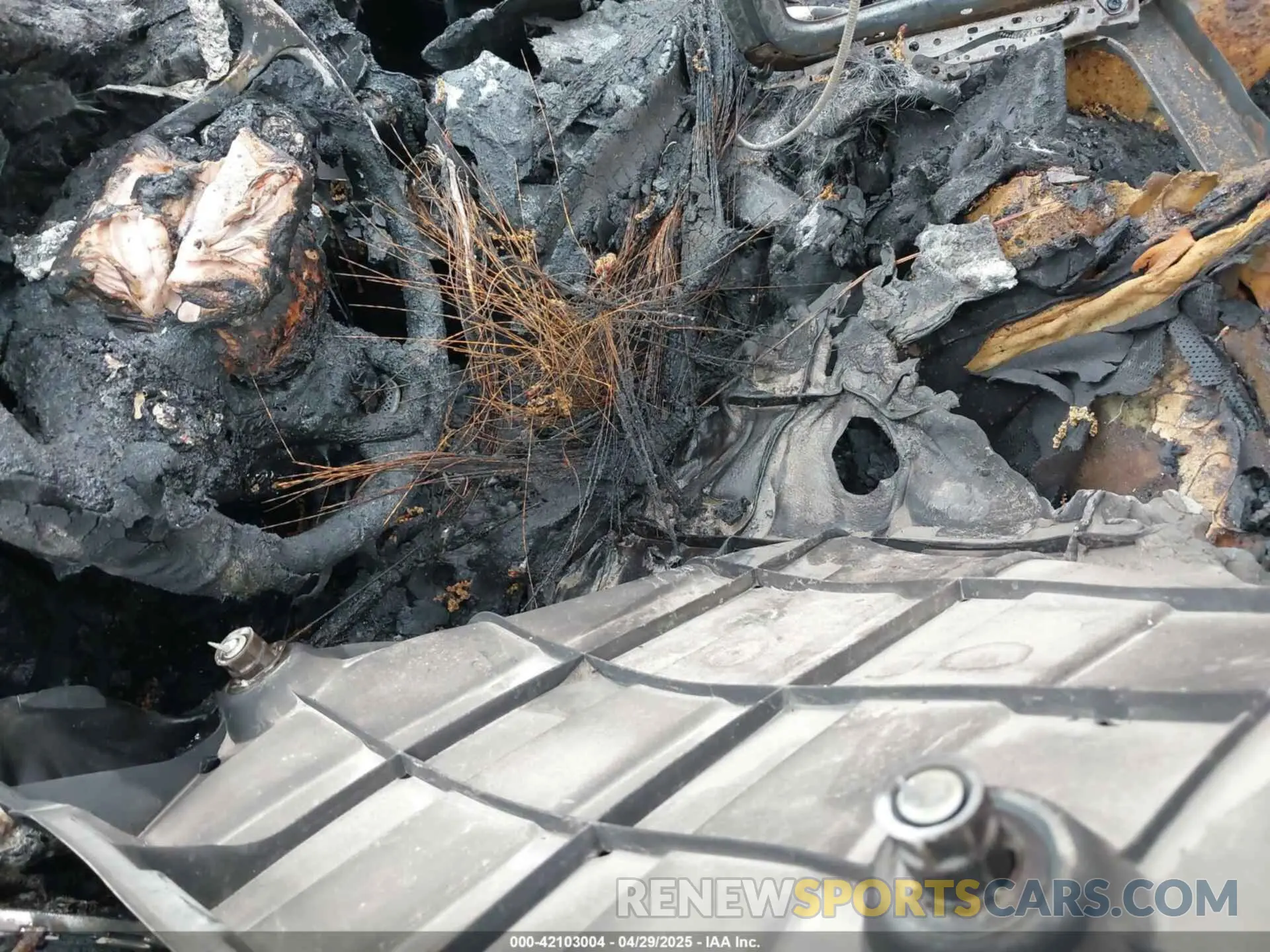 11 Photograph of a damaged car 3CZRU5H75KM714288 HONDA HR-V 2019