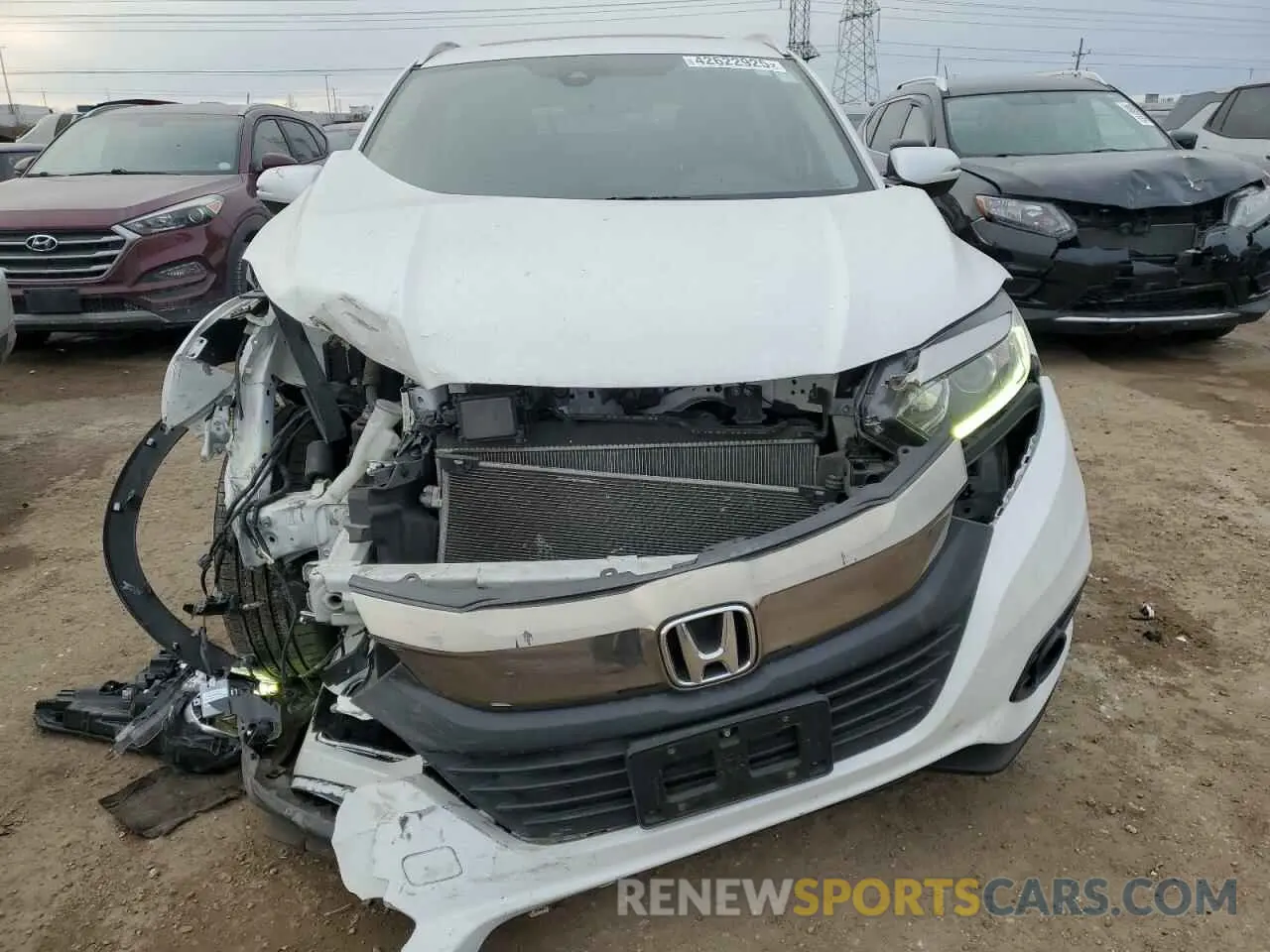 5 Photograph of a damaged car 3CZRU5H76KM726577 HONDA HR-V 2019