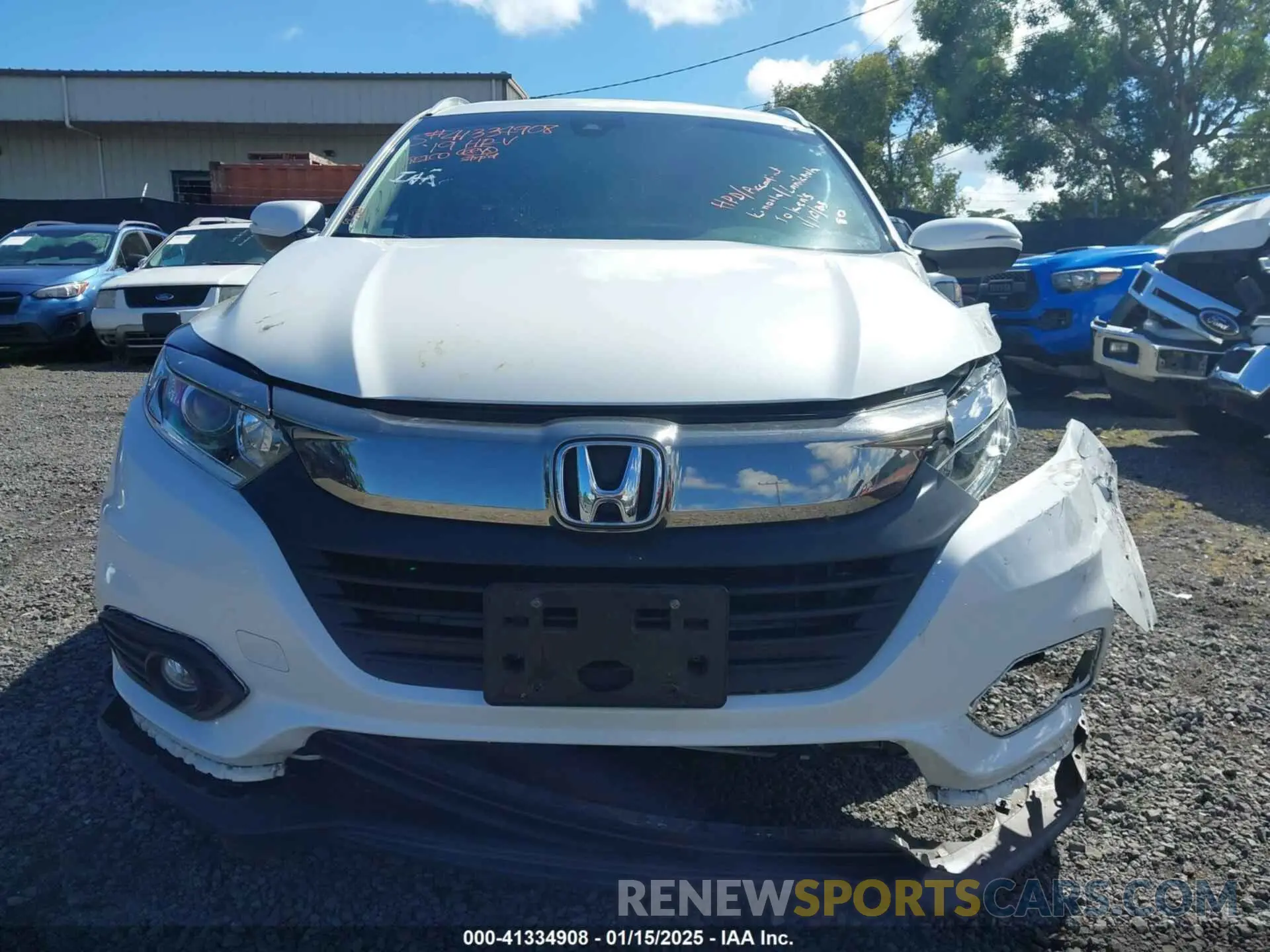 12 Photograph of a damaged car 3CZRU5H77KM701428 HONDA HR-V 2019