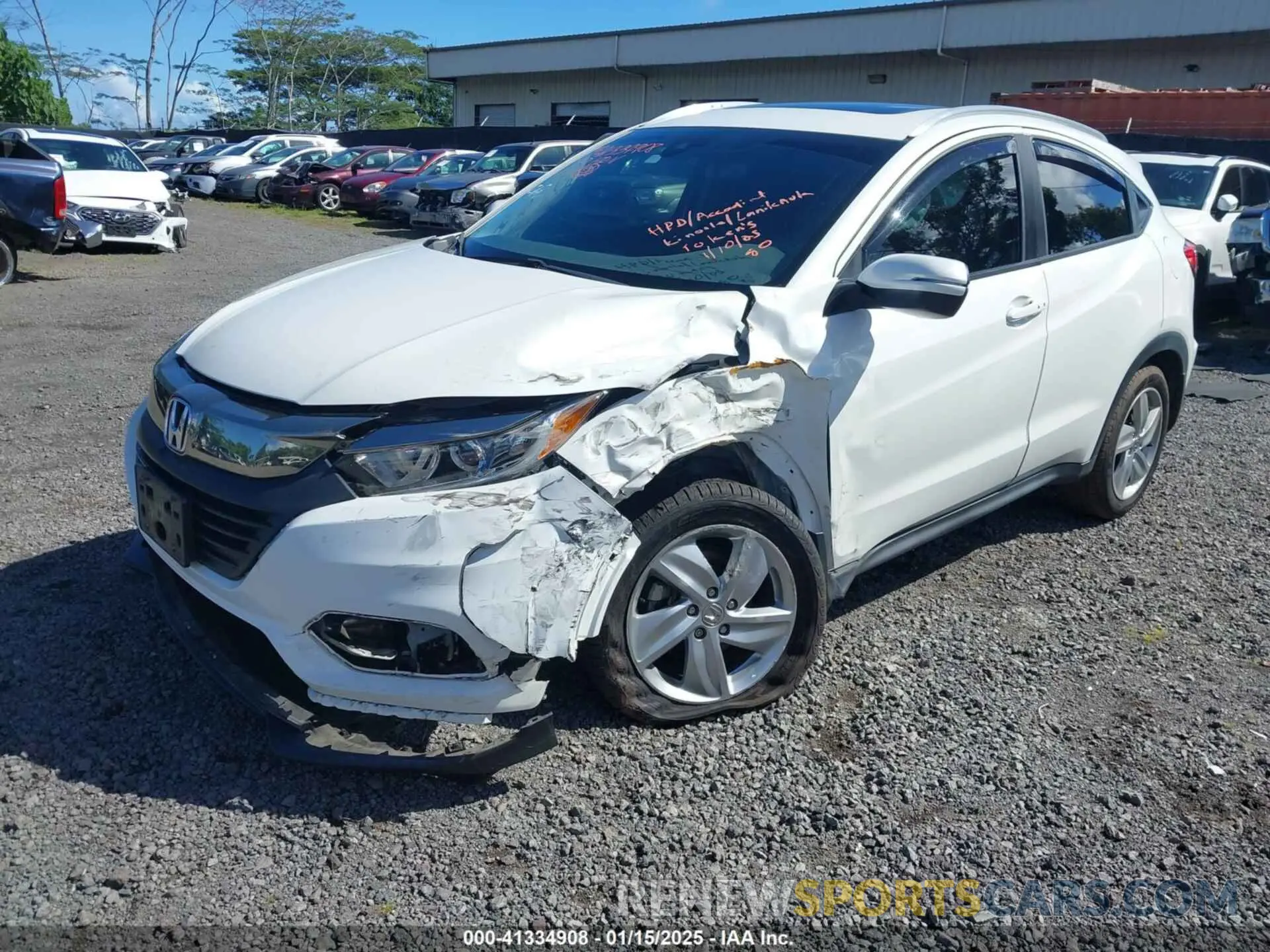 2 Photograph of a damaged car 3CZRU5H77KM701428 HONDA HR-V 2019