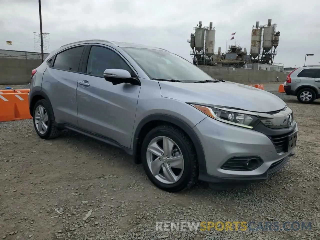 4 Photograph of a damaged car 3CZRU5H77KM712350 HONDA HR-V 2019
