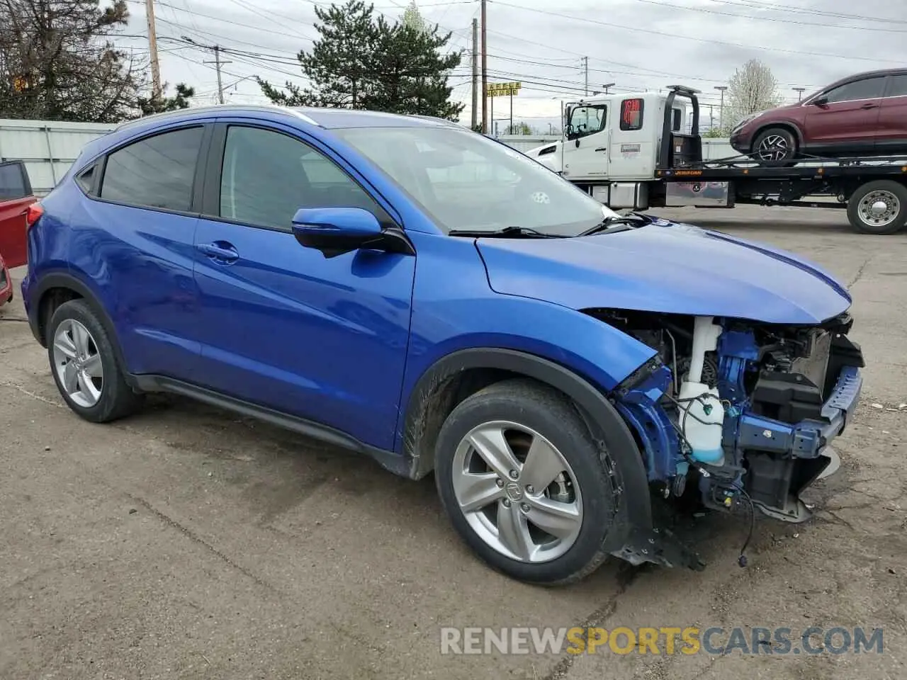 4 Photograph of a damaged car 3CZRU5H78KM718674 HONDA HR-V 2019
