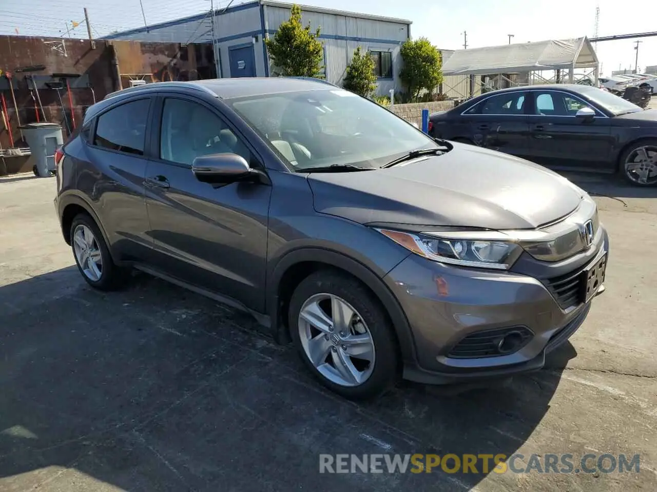 4 Photograph of a damaged car 3CZRU5H79KM712298 HONDA HR-V 2019
