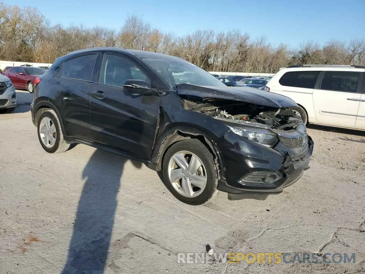 4 Photograph of a damaged car 3CZRU5H79KM725665 HONDA HR-V 2019