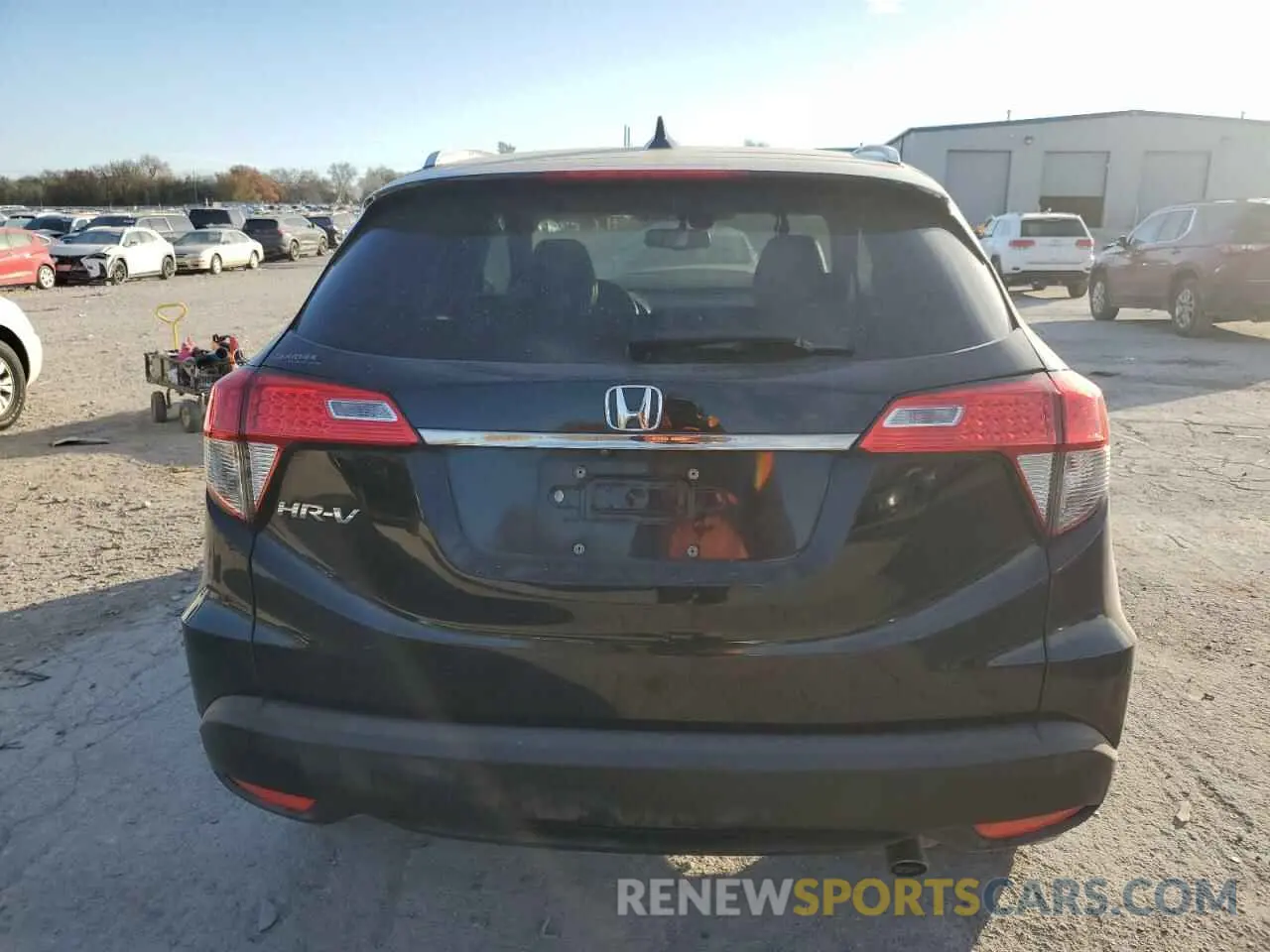 6 Photograph of a damaged car 3CZRU5H79KM725665 HONDA HR-V 2019