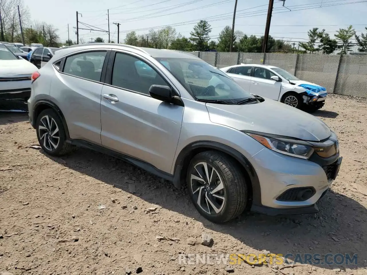 4 Photograph of a damaged car 3CZRU6H10KG707457 HONDA HR-V 2019