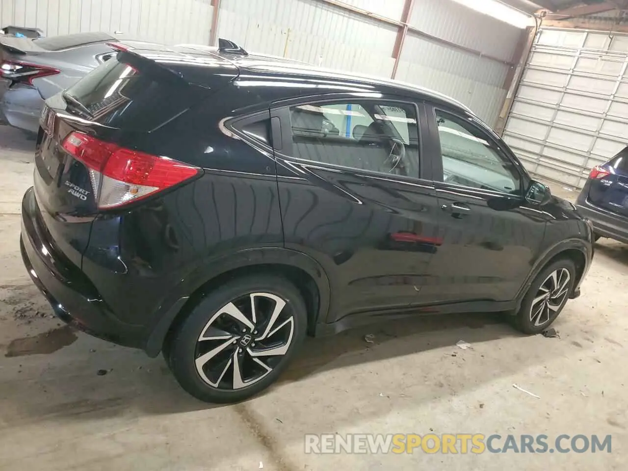 3 Photograph of a damaged car 3CZRU6H10KG729989 HONDA HR-V 2019