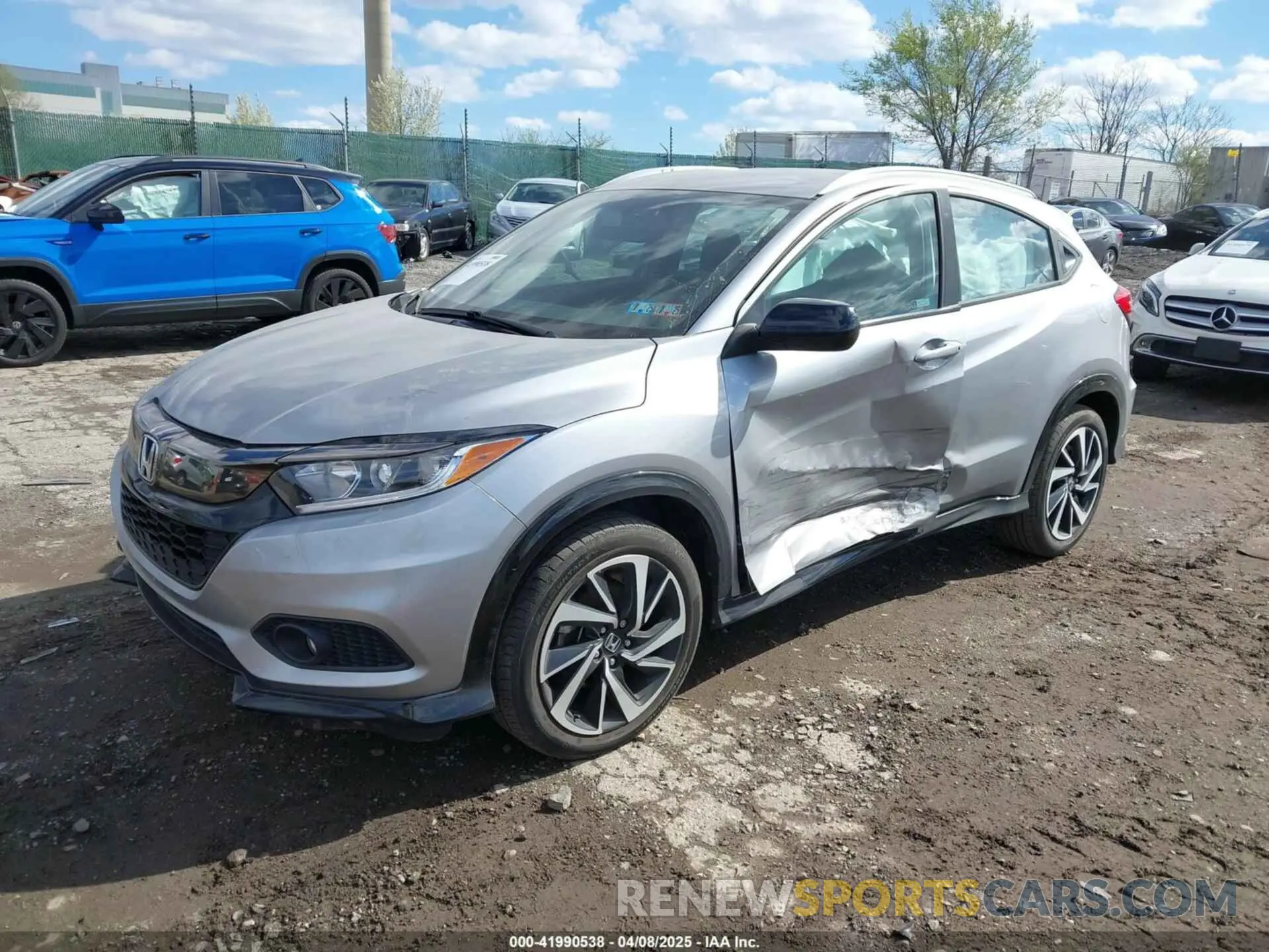 2 Photograph of a damaged car 3CZRU6H10KG730835 HONDA HR-V 2019