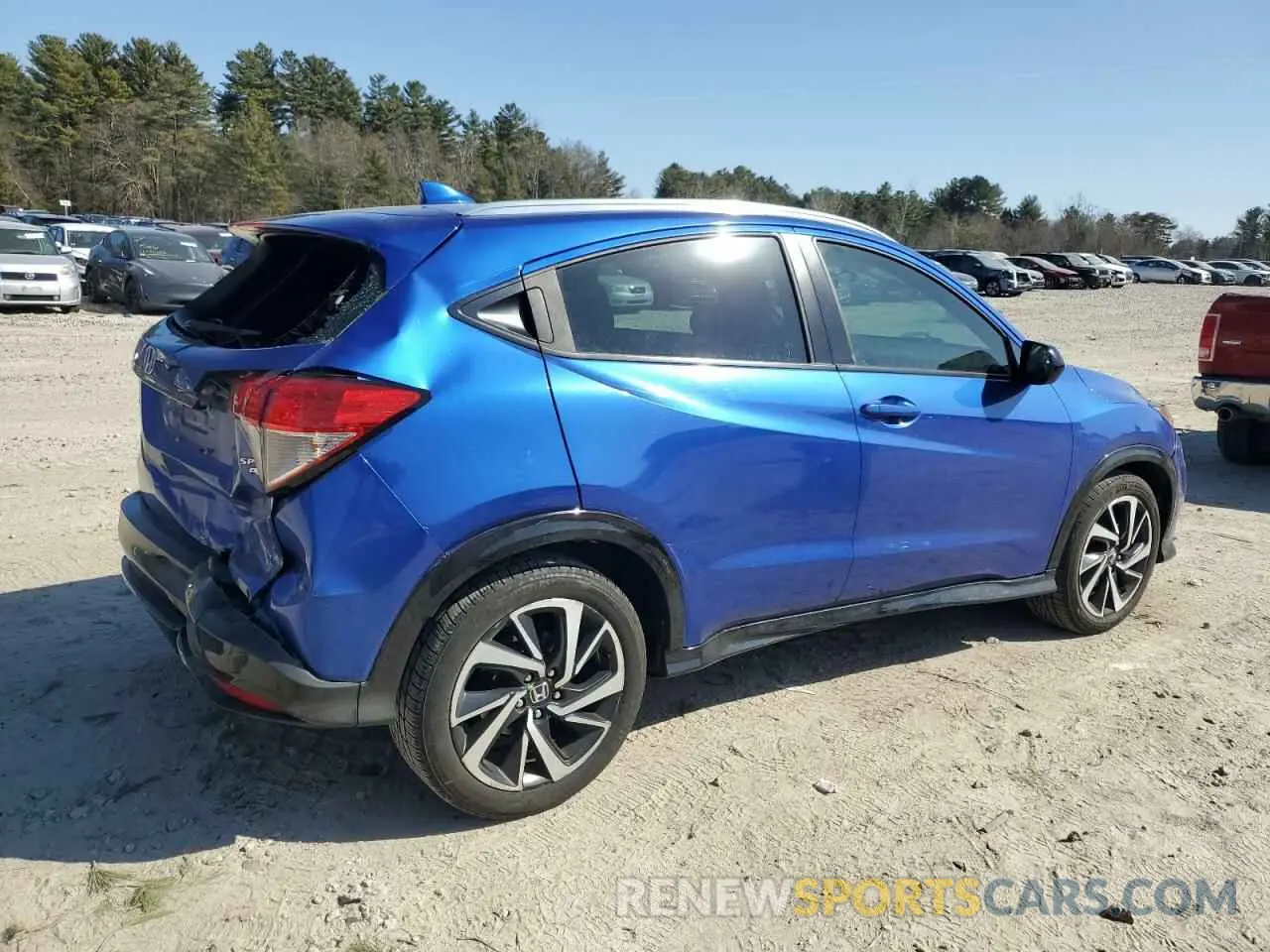 3 Photograph of a damaged car 3CZRU6H10KM709467 HONDA HR-V 2019