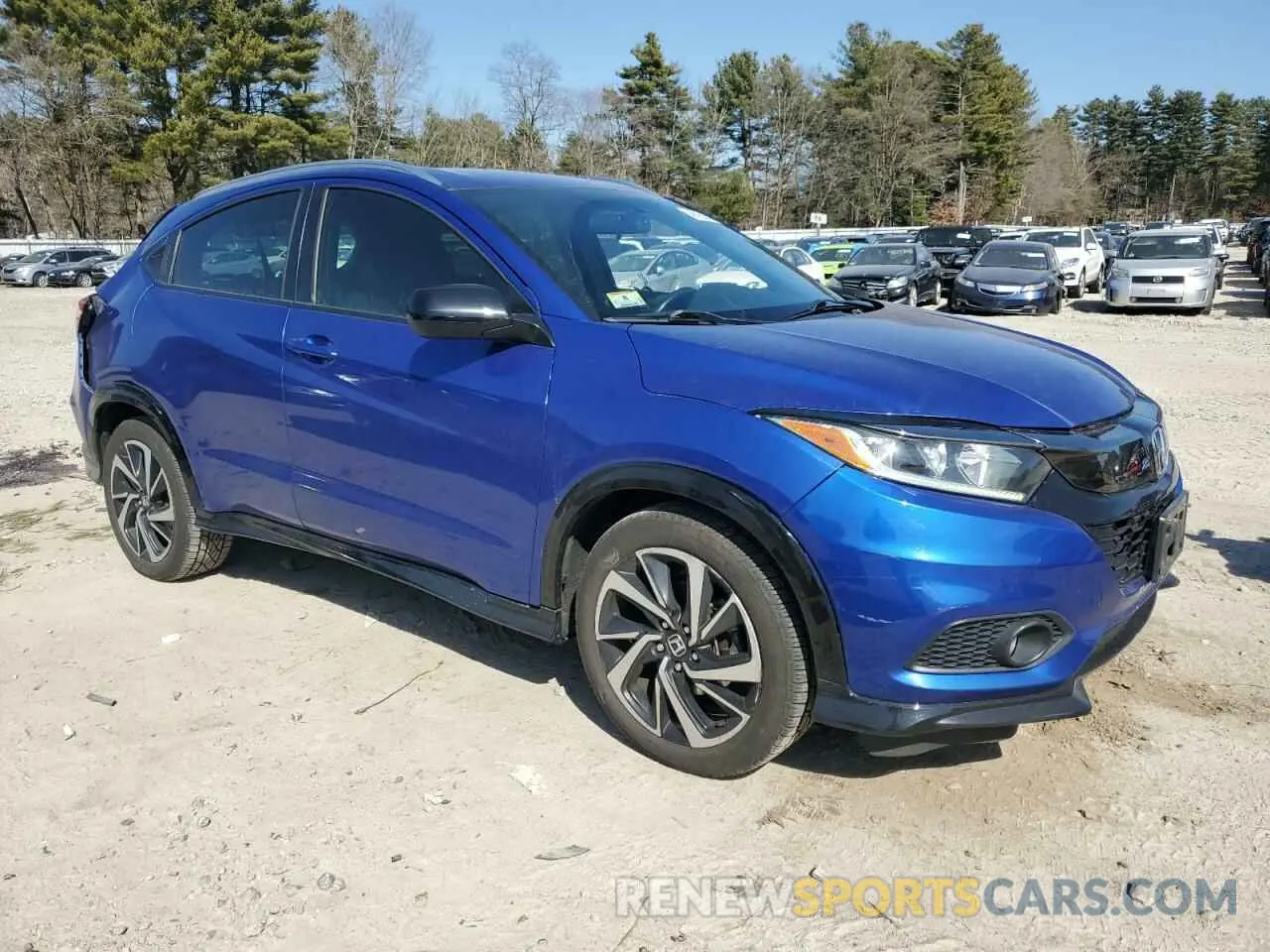 4 Photograph of a damaged car 3CZRU6H10KM709467 HONDA HR-V 2019